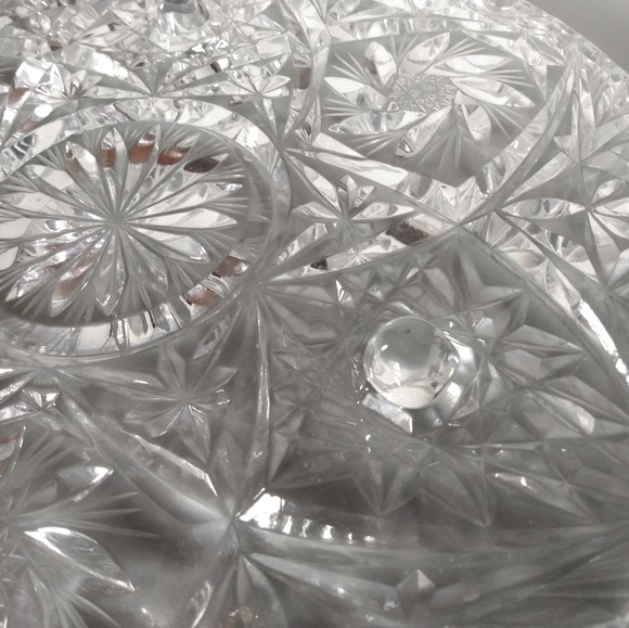 Pin Wheel Footed Lead Crystal Platter - Picture 6 of 9